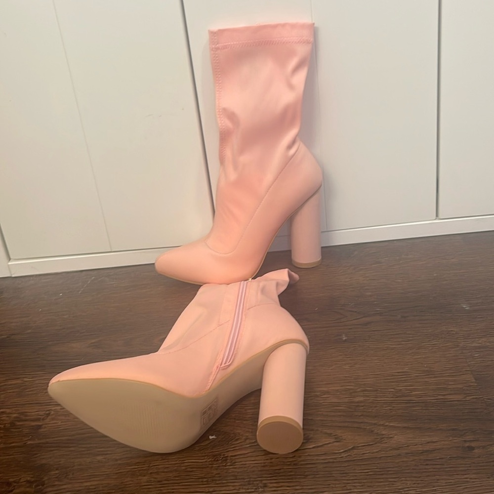SIMMI LONDON PINK ANKLE BOOTIES